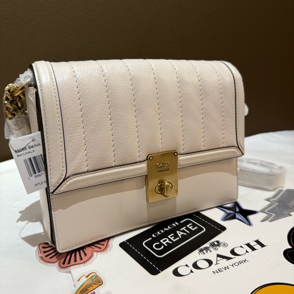 Coach Hutton Shoulder Bag With Quilting - Picture 1 of 11